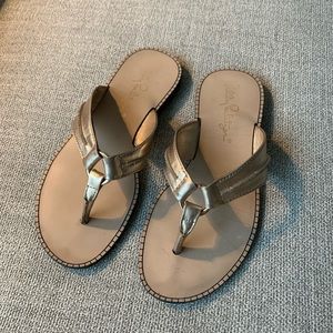 Lilly Pulitzer Gold leather sandals (child’s 13c)